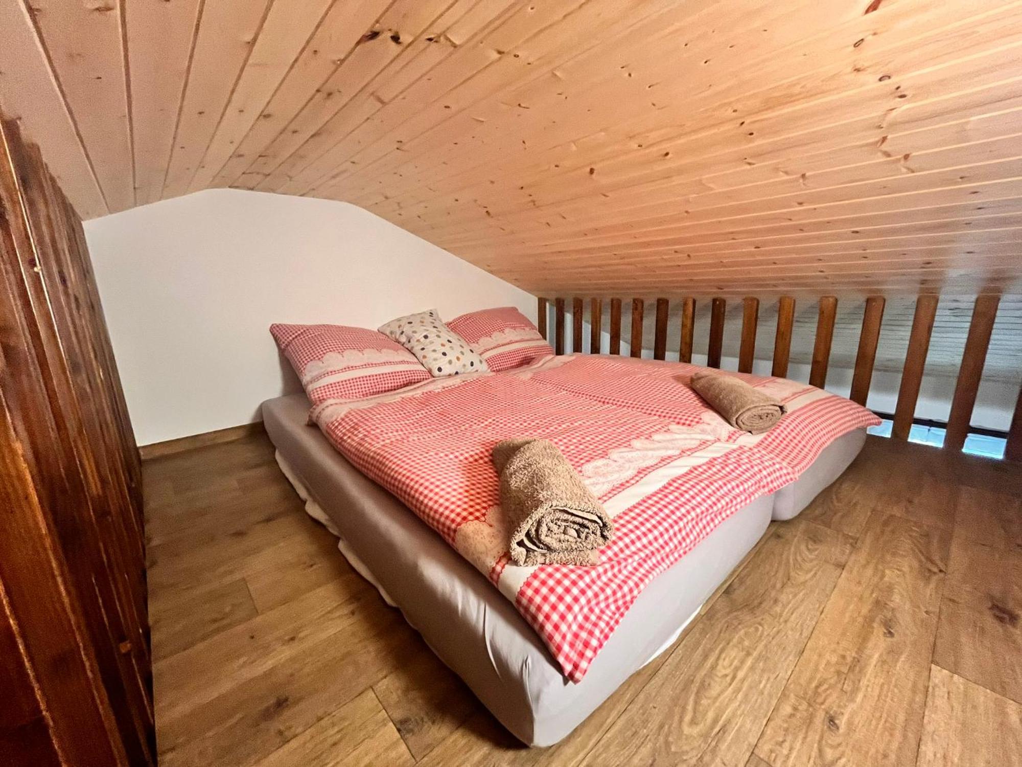 Chata Pod Houbovym Vrchem 2 Horní Planá Zewnętrze zdjęcie